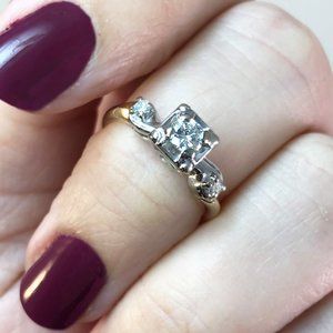Vintage 14kt Two Tone & 0.25 tcw Diamond Ring
